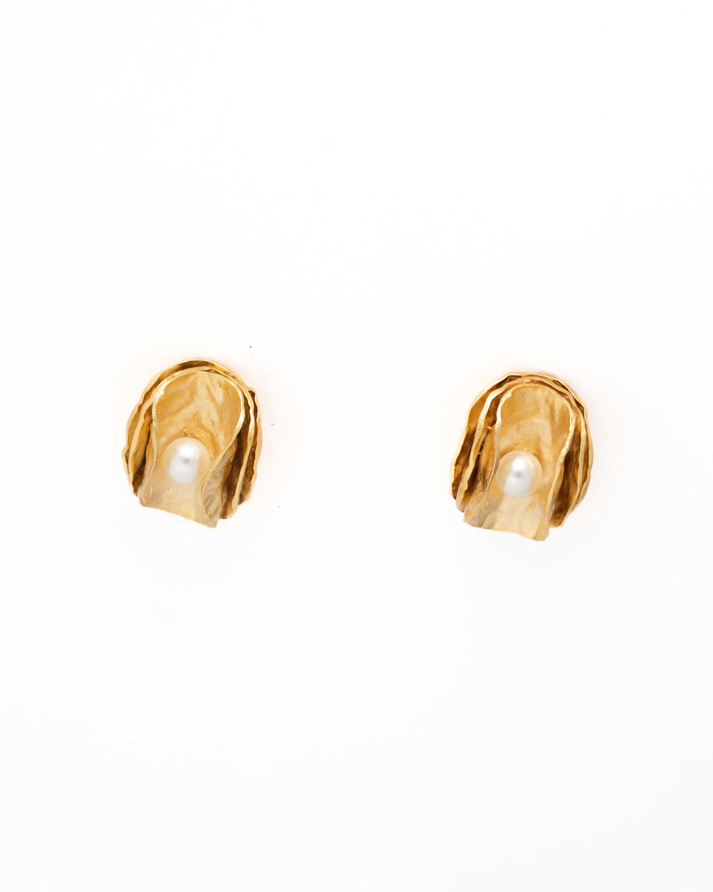 Sahil Hammered Pearl Studs